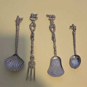 Italian Montagnani Ornate Spoons